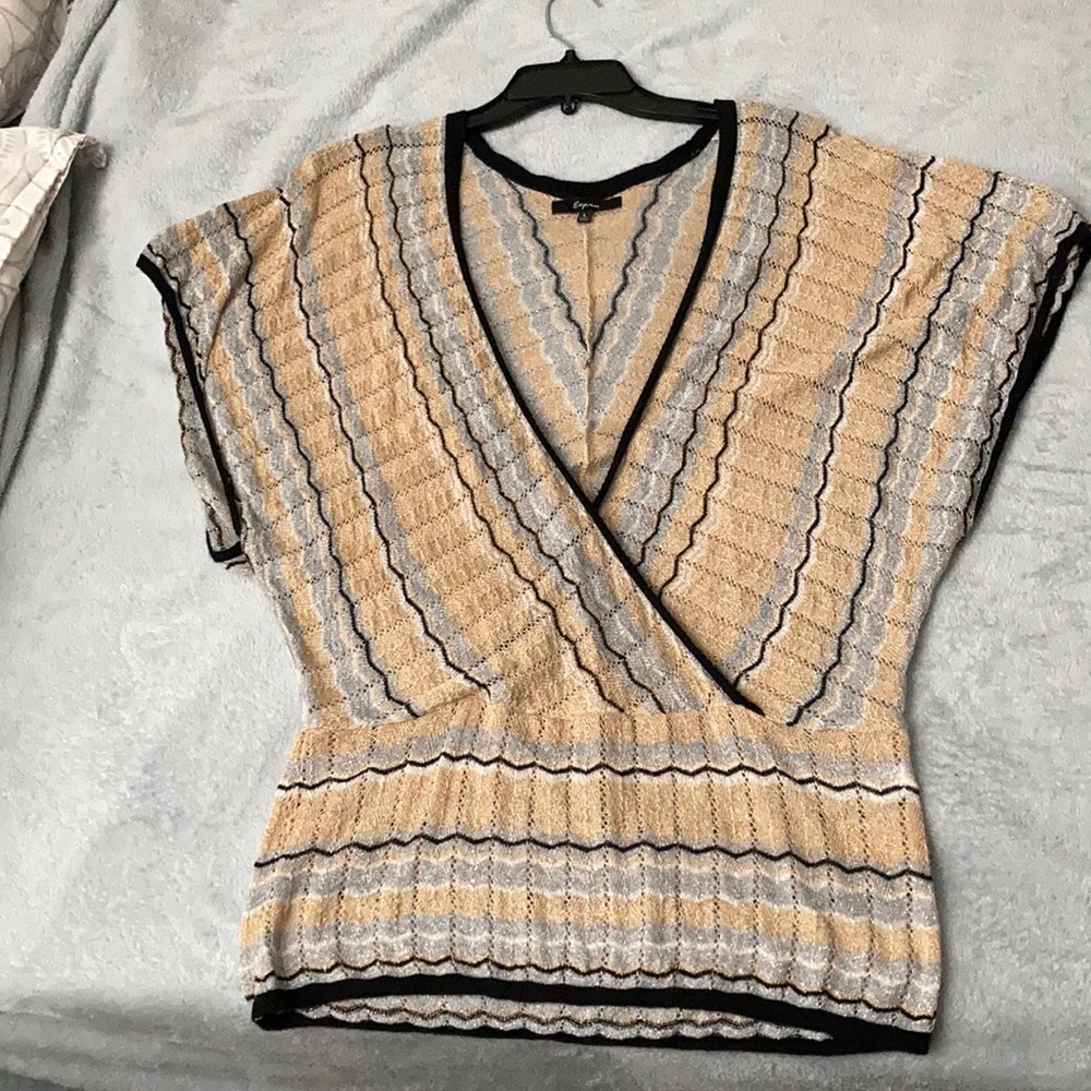 Gold/black/silver/white lightweight dressy top